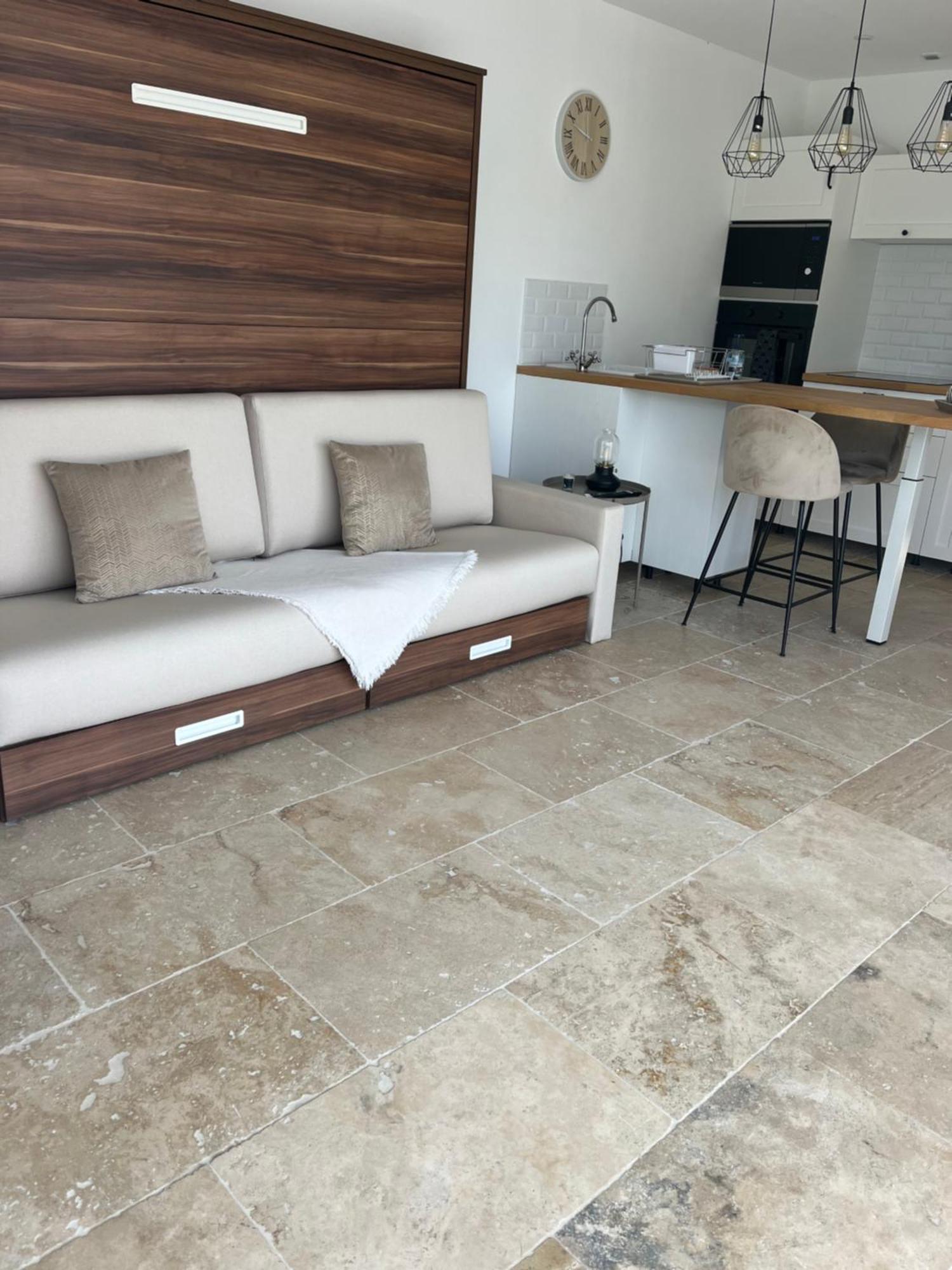 Magnifique Studio Avec Piscine Αρλ Εξωτερικό φωτογραφία