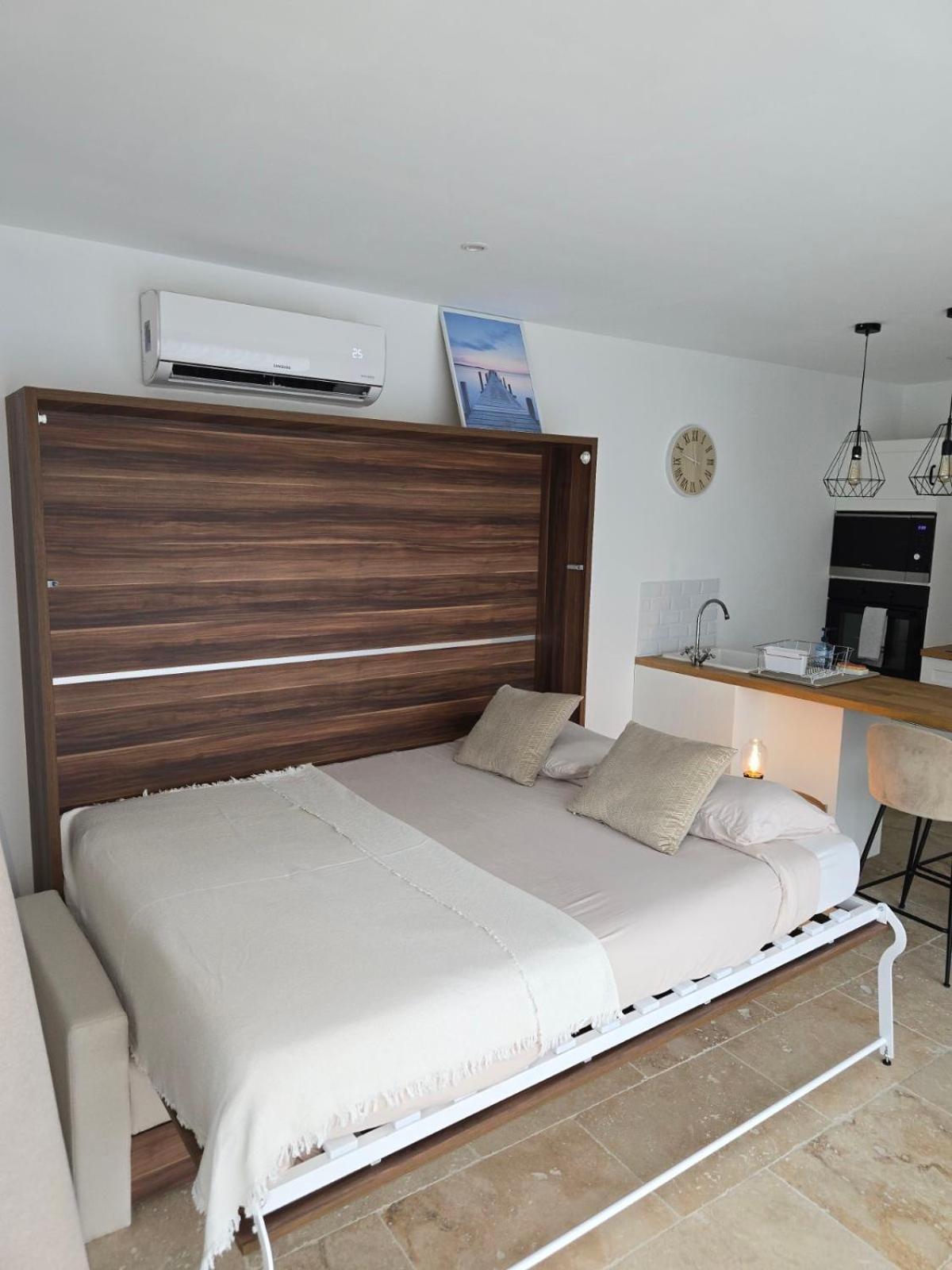 Magnifique Studio Avec Piscine Αρλ Εξωτερικό φωτογραφία